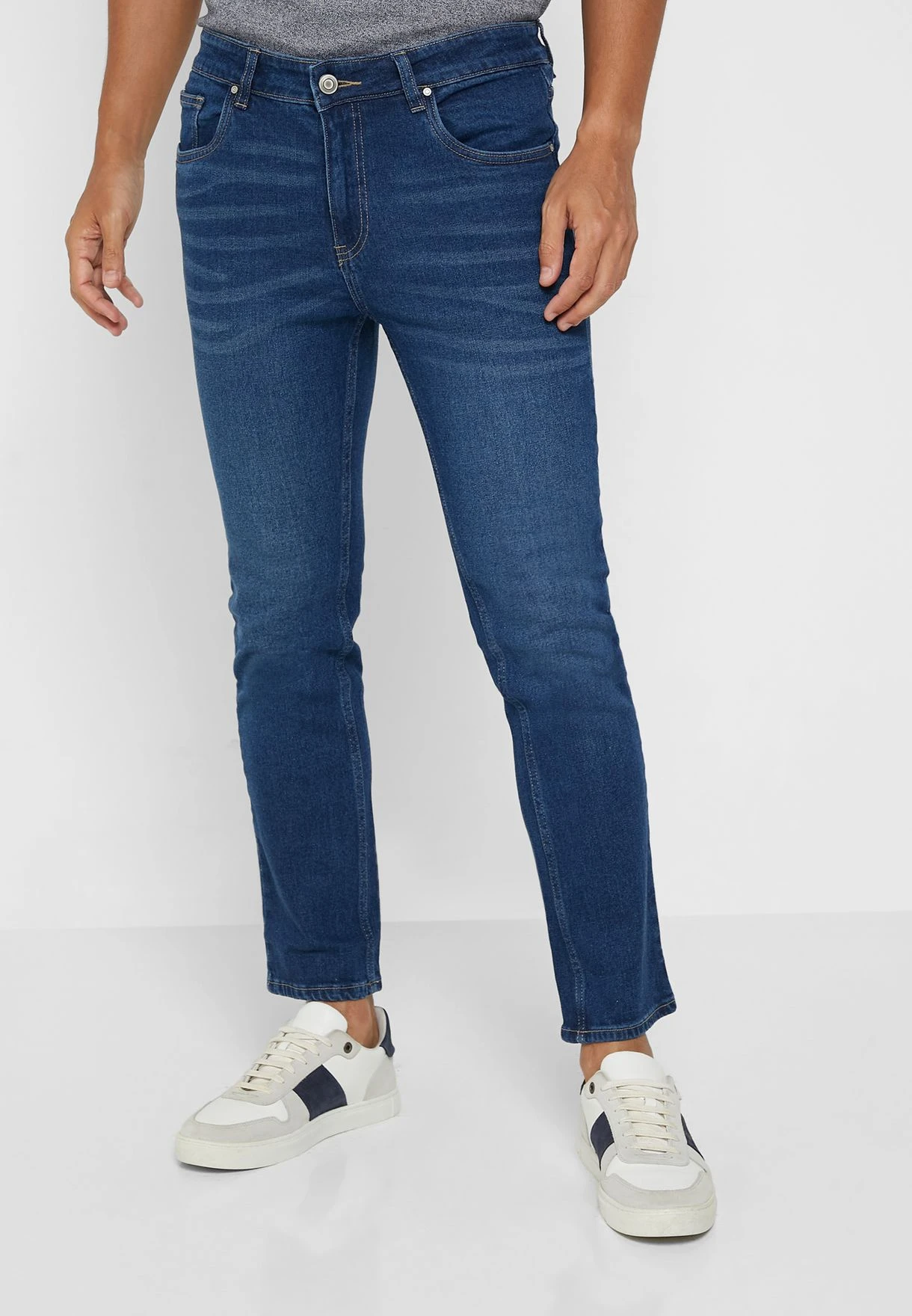 Slim Fit Washed Jeans 3 Slim Fit Washed Jeans
