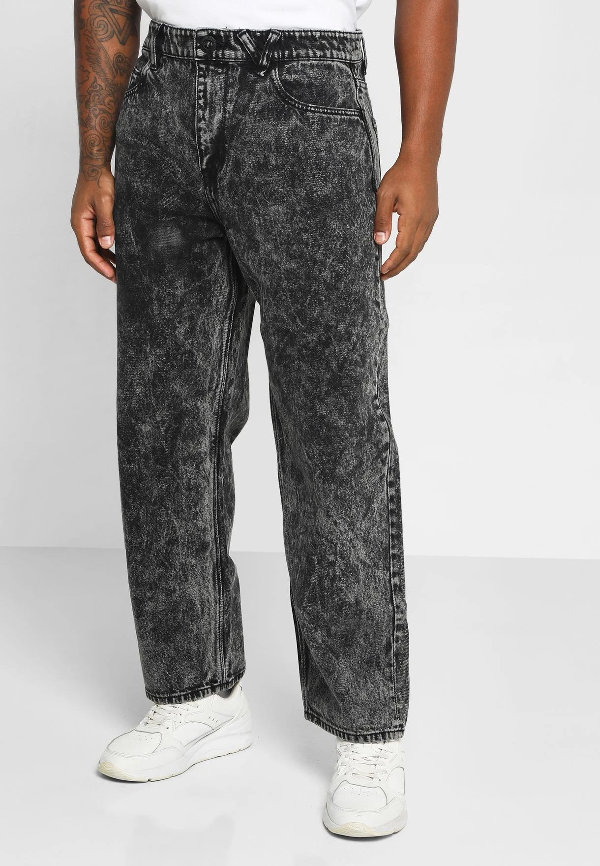 Volcom Billow Tapered Jeans 3 Volcom Billow Tapered Jeans