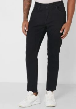 Tapered Fit 5 Pocket Jeans