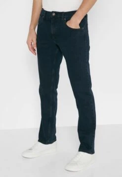 Wrangler Regular Fit Jeans
