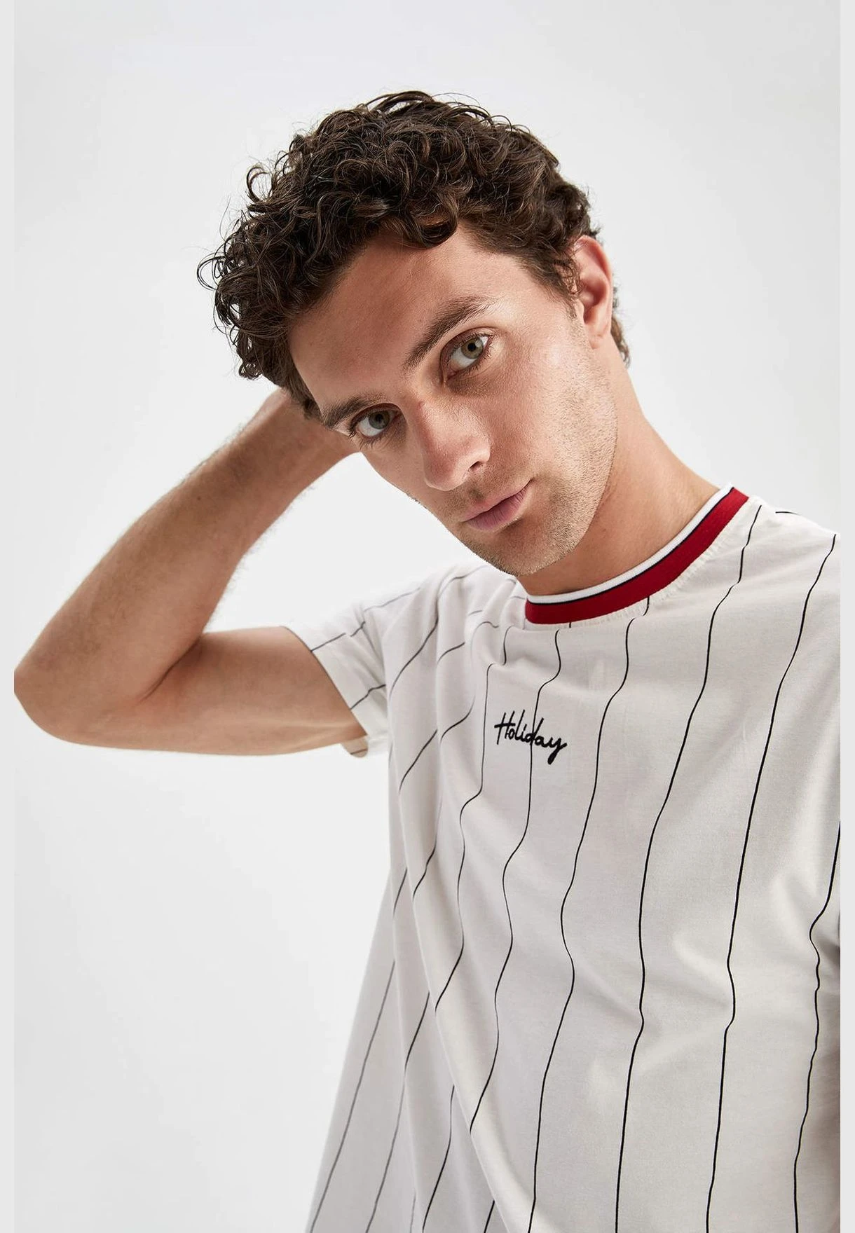 DeFacto Regular Fit Short Sleeve Striped Slogan Print T-Shirt 3 DeFacto Regular Fit Short Sleeve Striped Slogan Print T-Shirt