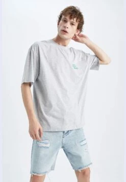 DeFacto Oversized Fit T-Shirt With Print