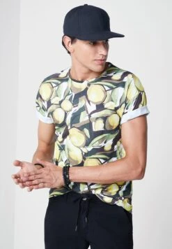 Koovs Resort Print Shirt