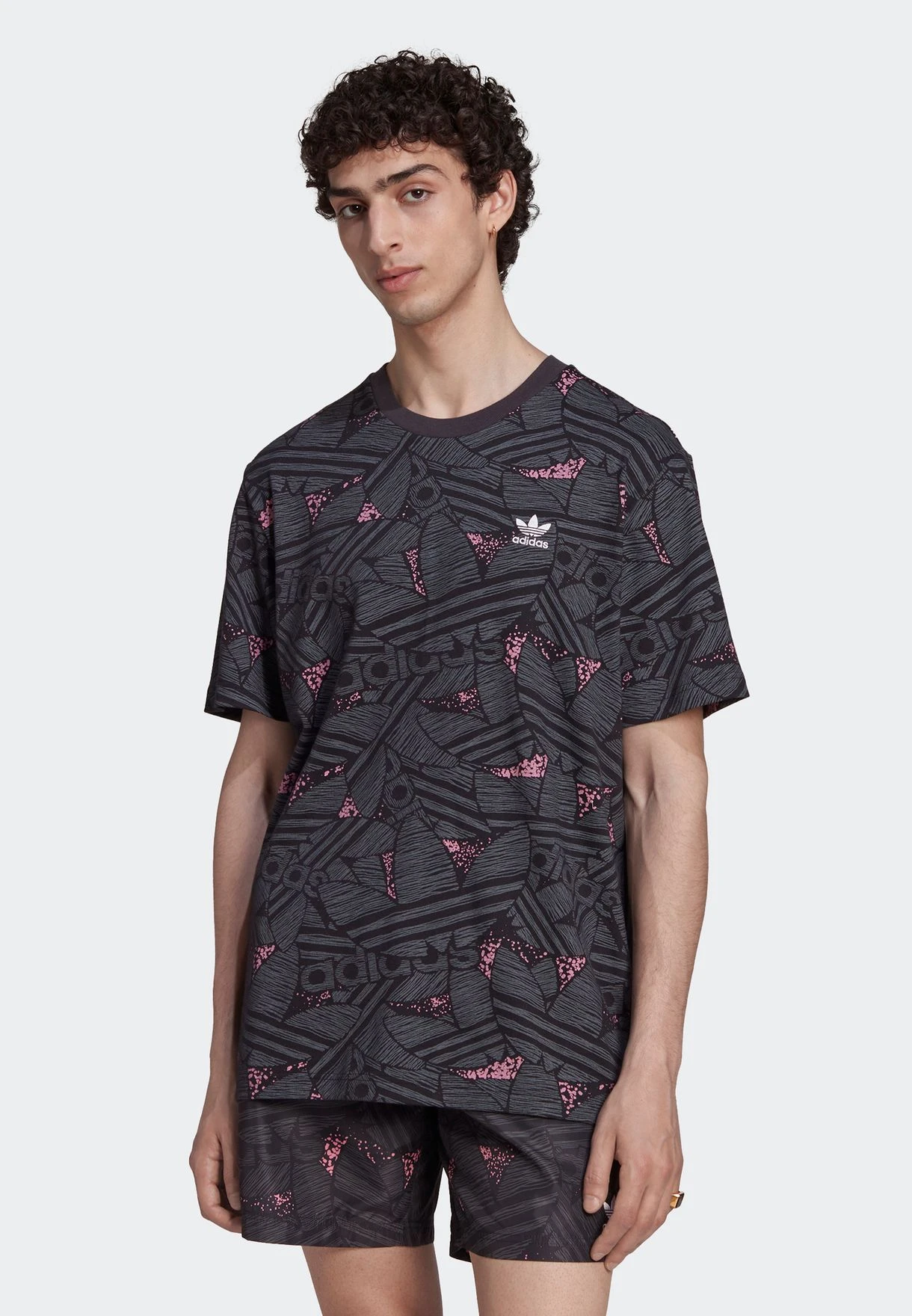 Adidas Originals Trefoil All Over Printed T-Shirt 3 Adidas Originals Trefoil All Over Printed T-Shirt