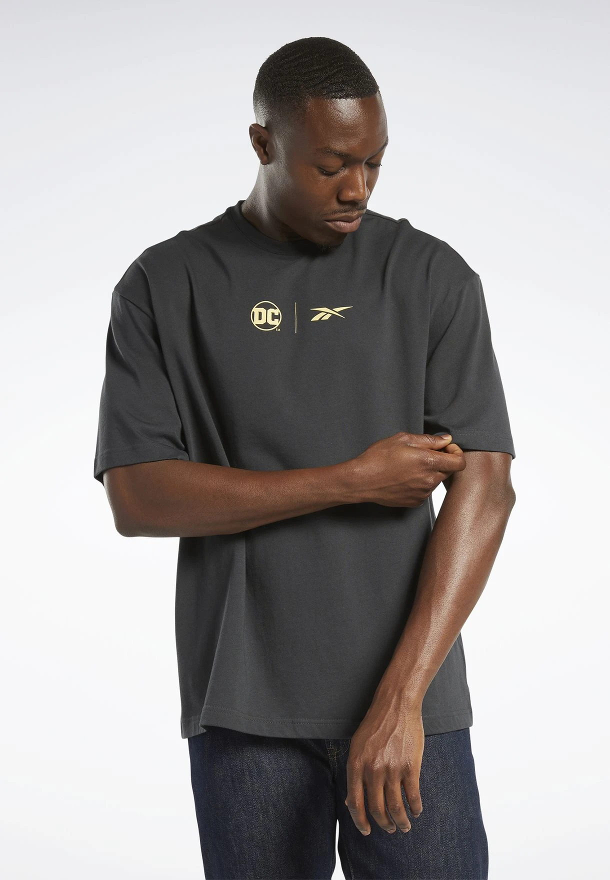 Reebok Batman Vs. The Joker Graphic T-Shirt 3 Reebok Batman Vs. The Joker Graphic T-Shirt