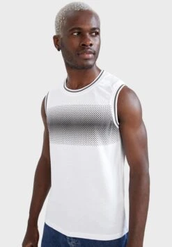 DeFacto Chest Graphic Vest