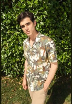 DeFacto Regular Fit Shorts Sleeve Jungle Print Shirt