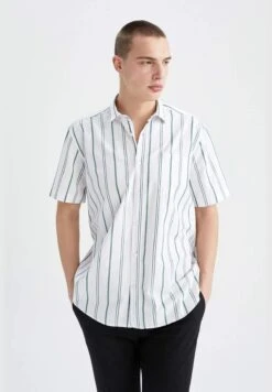 DeFacto Relax Fit Shorts Sleeve Striped Shirt