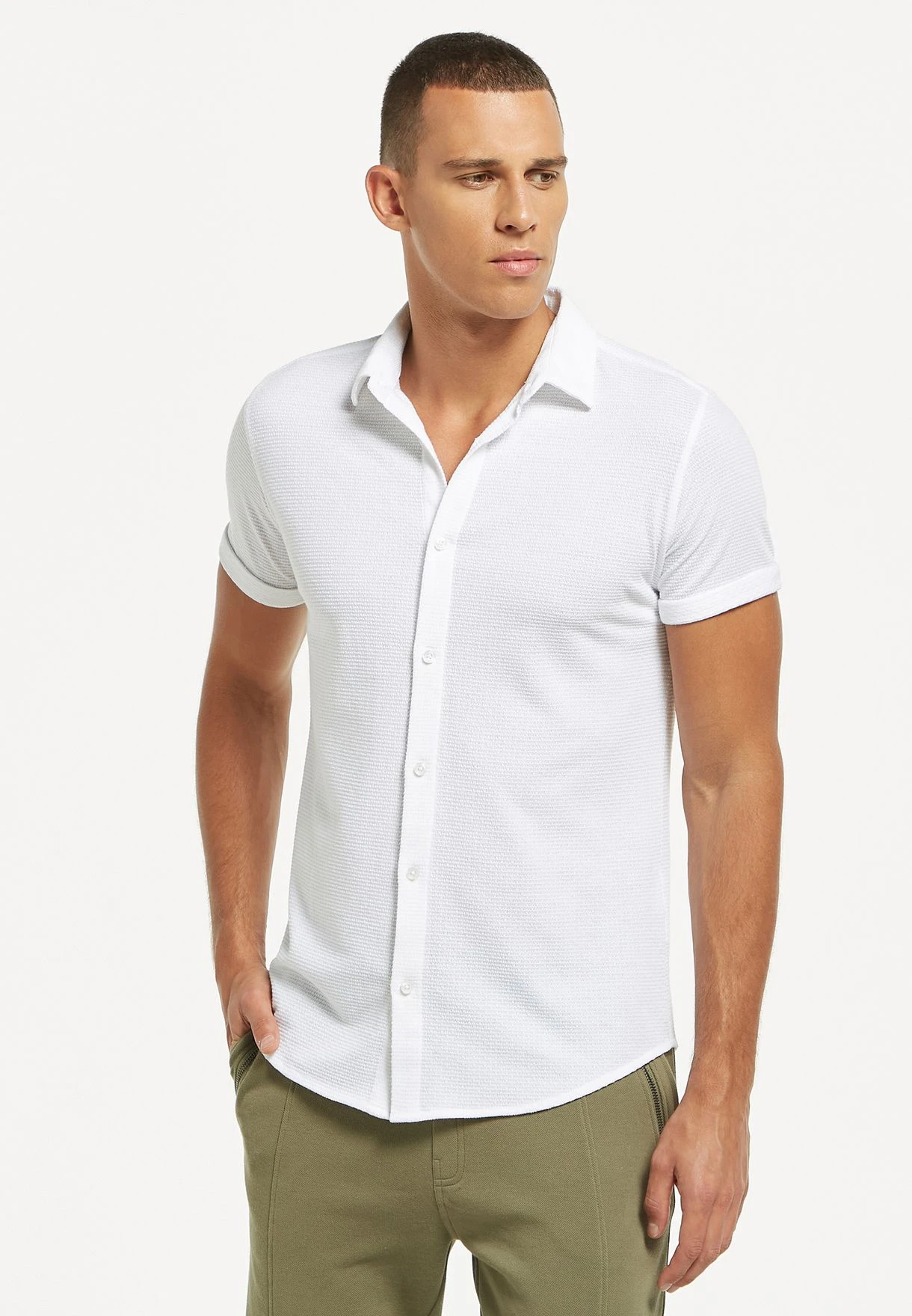 Essential Slim Fit Shirt 3 Essential Slim Fit Shirt