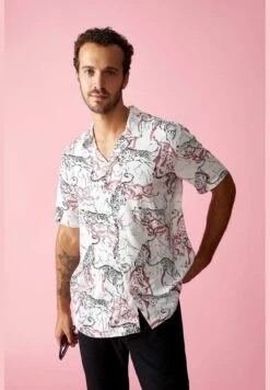 DeFacto Man Modern Fit Resort Neck Woven Short Sleeve Shirt