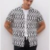 DeFacto Man Woven Short Sleeve Shirt -Active Fashion Store 1 zoom desktop 745