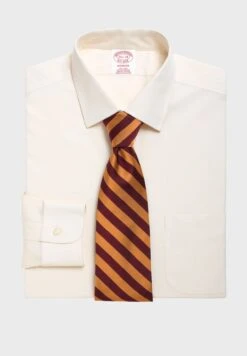 Regular Fit Spread Collar Shirt