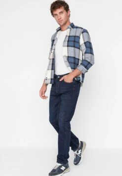 Trendyol Rinse Straight Fit Jeans