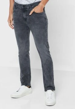 Slim Fit Washed Jean
