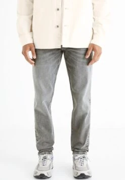 Light Wash Skinny Fit Jeans