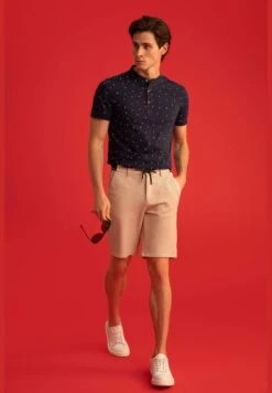 DeFacto Modern Fit T-Shirt With Collar -Active Fashion Store 2 zoom desktop 1145