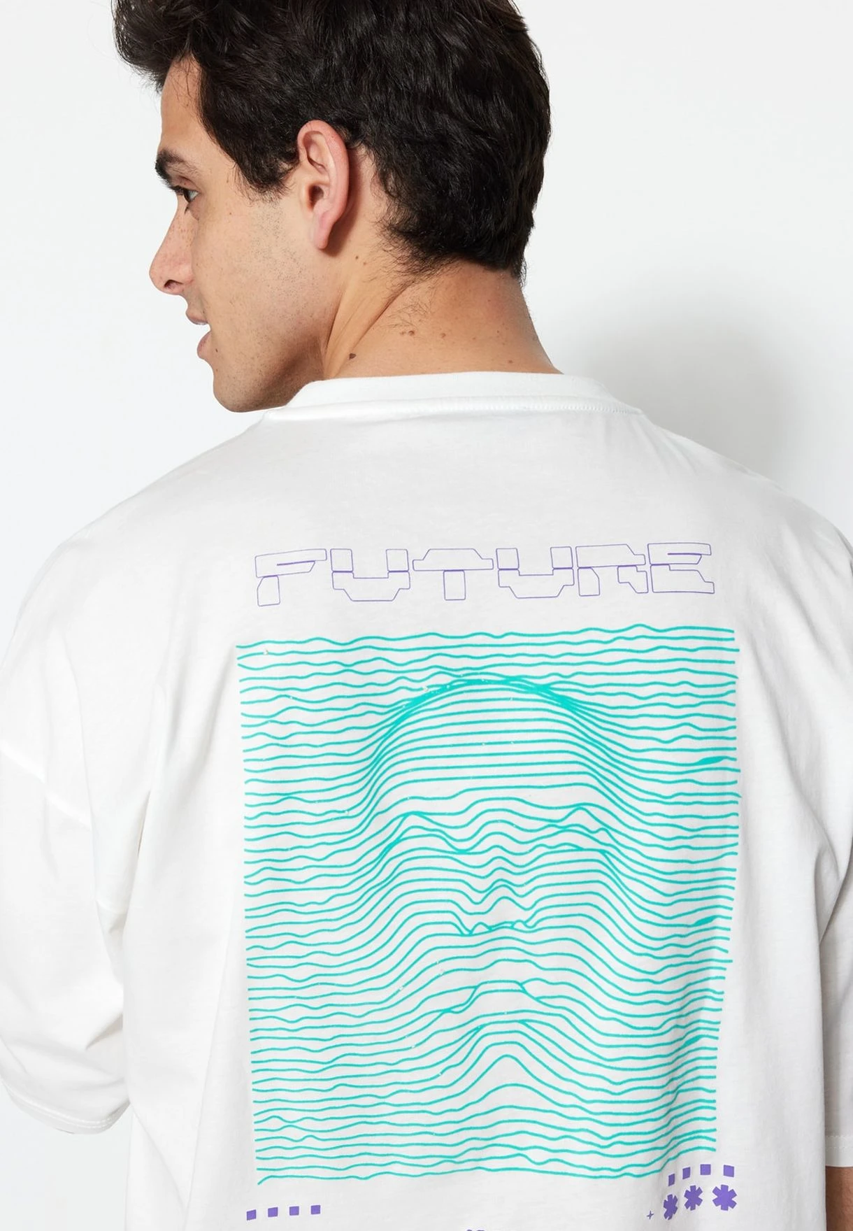 Trendyol Graphic Print Crew Neck T-Shirt 4 Trendyol Graphic Print Crew Neck T-Shirt - Image 2