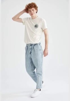 DeFacto Short Sleeve Printed T-Shirt -Active Fashion Store 2 zoom desktop 215