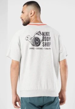 Nike Dri-Fit Fleece Dye T-shirt -Active Fashion Store 2 zoom desktop 512