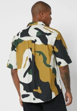 Only & Sons Camo Aop Print Regular Fit Shirt -Active Fashion Store 2 zoom desktop 724