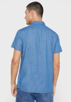 Wrangler Regular Fit Denim Shirt -Active Fashion Store 2 zoom desktop 727