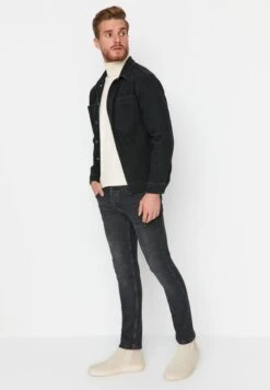 Trendyol Light Wash Skinny Fit Jeans -Active Fashion Store 3 zoom desktop 1022