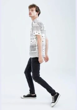 DeFacto Skinny Fit Ankle Jeans -Active Fashion Store 3 zoom desktop 1040