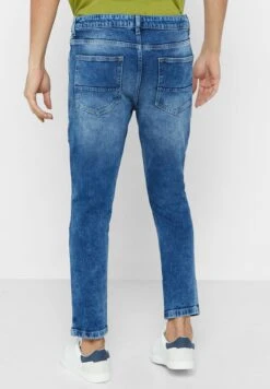 Tapered Cropped Fit Rip Detail Jean -Active Fashion Store 3 zoom desktop 1064