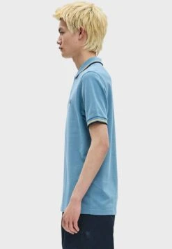 Fred Perry Logo Print Polo -Active Fashion Store 3 zoom desktop 1092