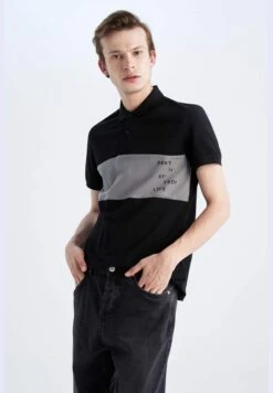 DeFacto Regular Fit Minimal Print T-Shirt -Active Fashion Store 3 zoom desktop 1146