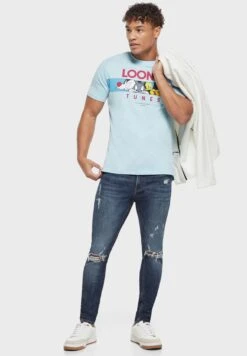 Looney Tunes Print Crew Neck T-Shirt -Active Fashion Store 3 zoom desktop 120