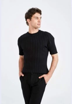 DeFacto Oversized Short Sleeve T-Shirt -Active Fashion Store 3 zoom desktop 1217