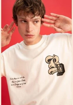 DeFacto Boxy Fit T-Shirt -Active Fashion Store 3 zoom desktop 126