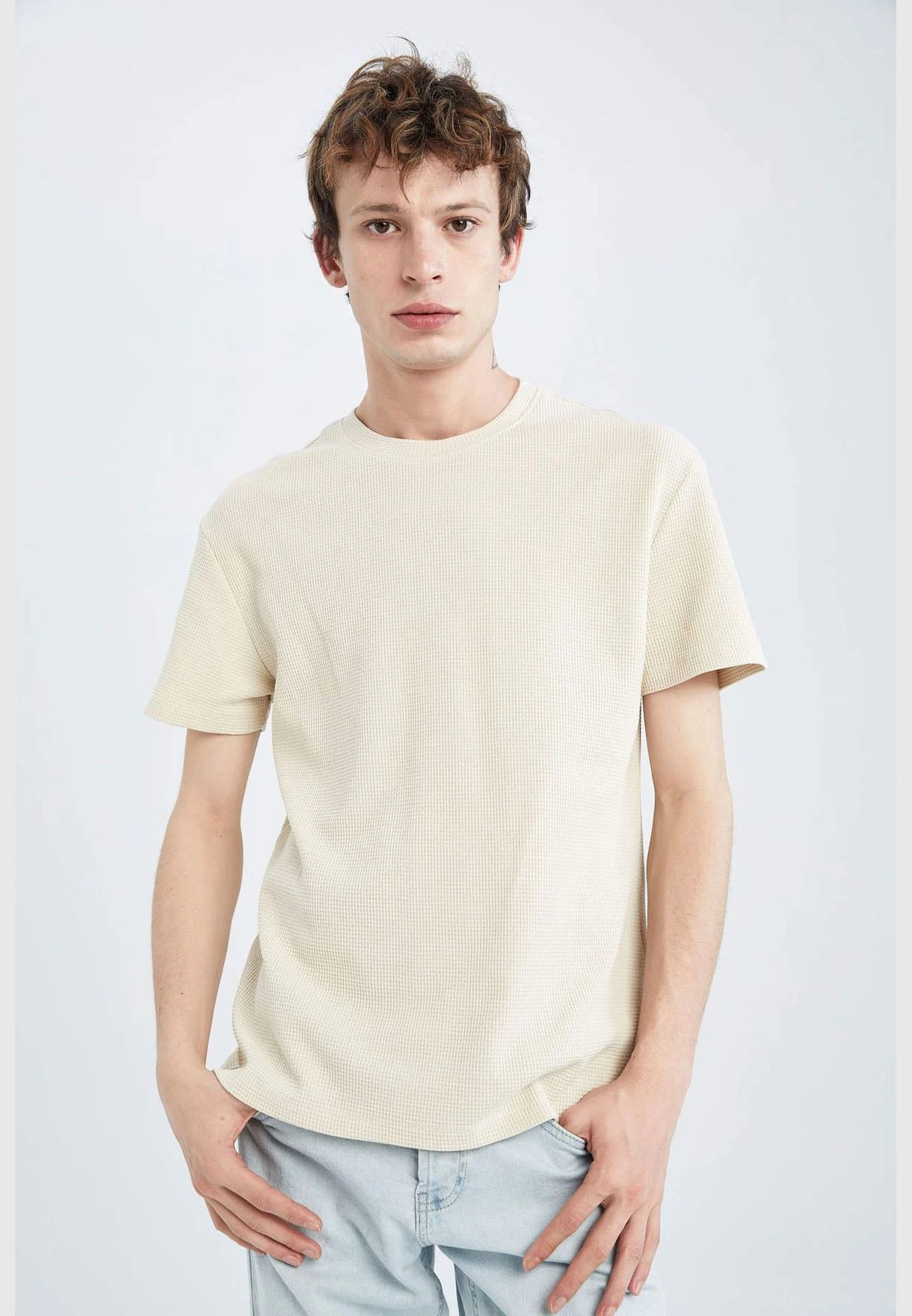 DeFacto Regular Fit Short Sleeve T-Shirt 5 DeFacto Regular Fit Short Sleeve T-Shirt - Image 3