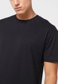 Oversized Divine T-Shirt 8 Oversized Divine T-Shirt -Active Fashion Store 3 zoom desktop 199