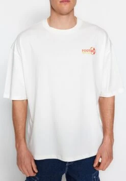 Trendyol Football Print Oversized Crew Neck T-Shirt -Active Fashion Store 3 zoom desktop 204