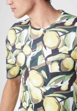 Koovs Resort Print Shirt -Active Fashion Store 3 zoom desktop 218