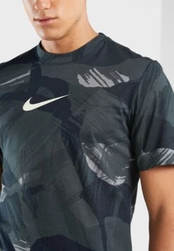 Nike Dri-Fit Aop Camo T-Shirt -Active Fashion Store 3 zoom desktop 237