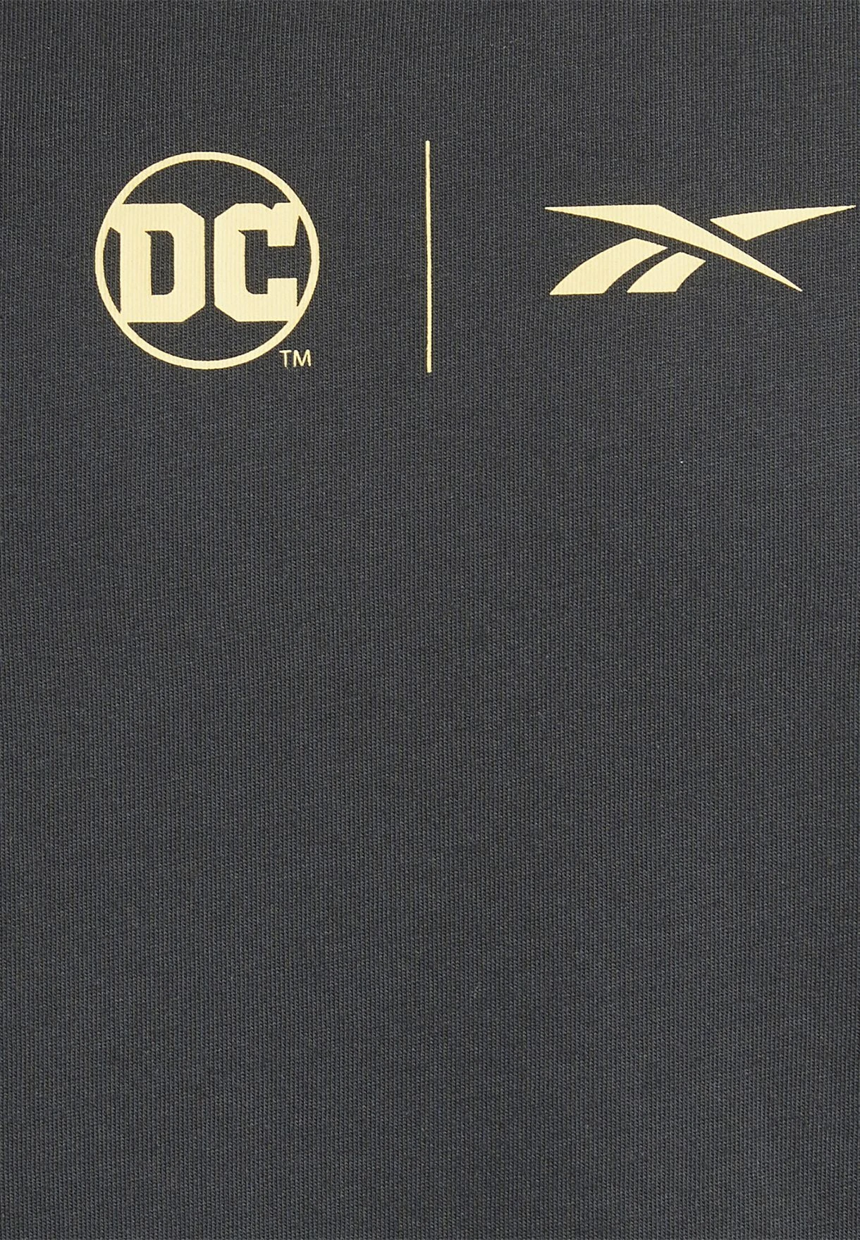 Reebok Batman Vs. The Joker Graphic T-Shirt 5 Reebok Batman Vs. The Joker Graphic T-Shirt - Image 3