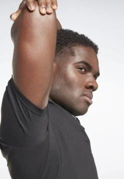 Reebok Speedwick Graphic T-Shirt -Active Fashion Store 3 zoom desktop 288