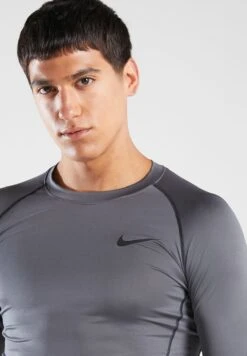 Nike Pro Dri-Fit T-Shirt -Active Fashion Store 3 zoom desktop 478