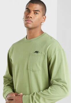 Nike Nsw Premium Essential T-Shirt -Active Fashion Store 3 zoom desktop 479