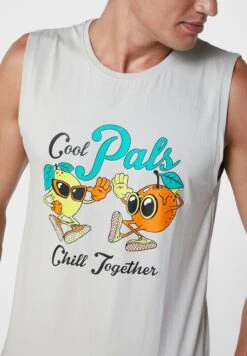 Koovs Resort Print T Shirt -Active Fashion Store 3 zoom desktop 541