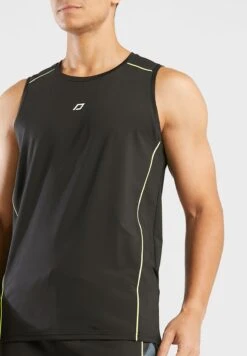 Performance Vests -Active Fashion Store 3 zoom desktop 559