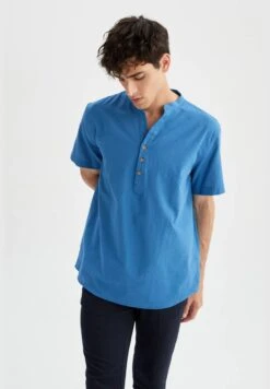 DeFacto Man Modern Fit V-Neck Woven Top Short Sleeve Shirt -Active Fashion Store 3 zoom desktop 595