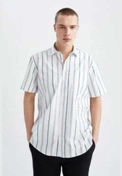 DeFacto Relax Fit Shorts Sleeve Striped Shirt -Active Fashion Store 3 zoom desktop 658