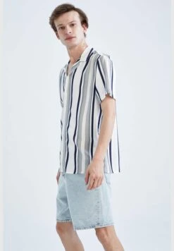 DeFacto Man Regular Fit Woven Short Sleeve Shirt -Active Fashion Store 3 zoom desktop 660