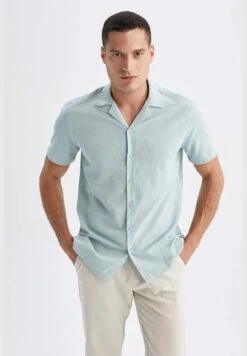 DeFacto Modern Fit Open Collar Cropped Short Sleeve Shirt -Active Fashion Store 3 zoom desktop 680