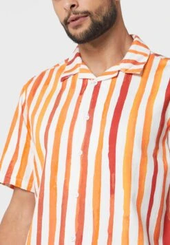 All Over Printed Reverse Collar Shirts -Active Fashion Store 3 zoom desktop 681