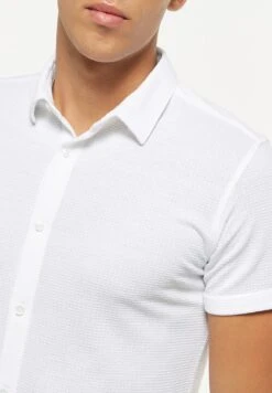 Essential Slim Fit Shirt 8 Essential Slim Fit Shirt -Active Fashion Store 3 zoom desktop 689